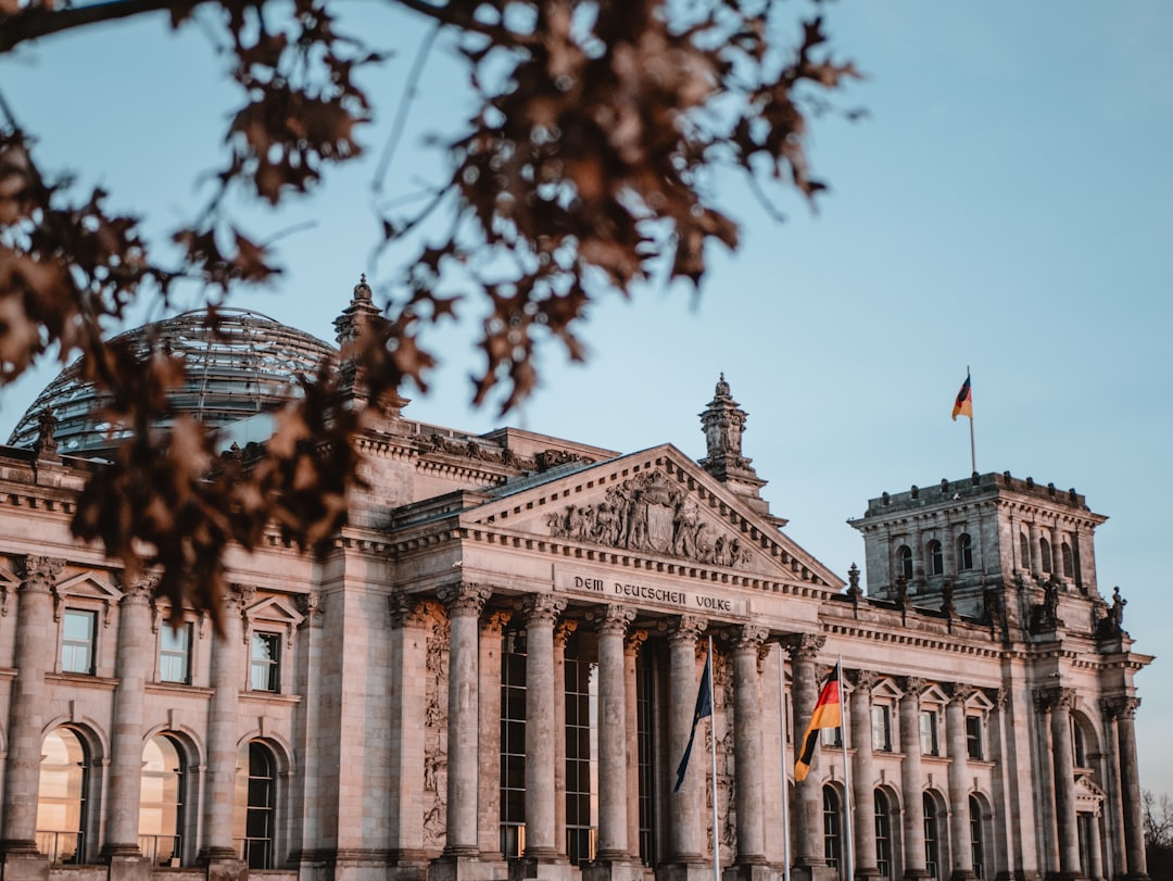 Bundeskanzler im Parlament – offener Brief zur Minderheitsregierung und Koalitionstillstand